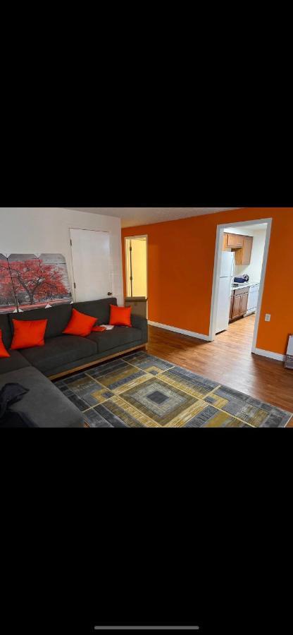 Lovely Two Bedroom, Minutes Away From Downtown Anchorage Exterior foto